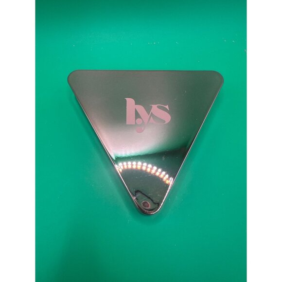 Hys Beauty No Limits Matte Bronzer Light Motivate 0.23 Oz Triangle Compact - Picture 5 of 5